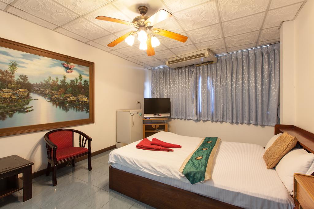 โรงแรมอองกอร์ วอล์คกิ้ง สตรีท Pattaya