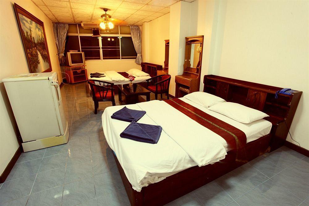 โรงแรมอองกอร์ วอล์คกิ้ง สตรีท Pattaya