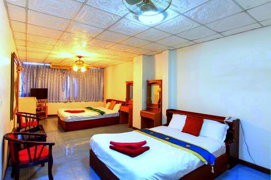 โรงแรมอองกอร์ วอล์คกิ้ง สตรีท Pattaya